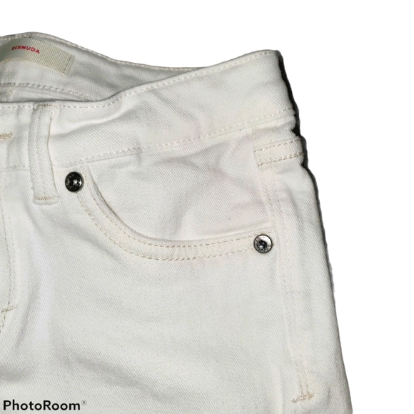 Levi's Youth White Bermuda Shorts - Girls 458 - Picture 5 of 7